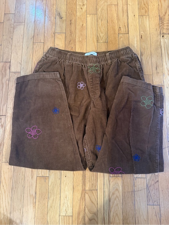Urban Outfitters Denim - Urban Outfitters Brown Corduroy jeans with Embroidered Flowers #794